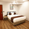 Club Deluxe - Image 6